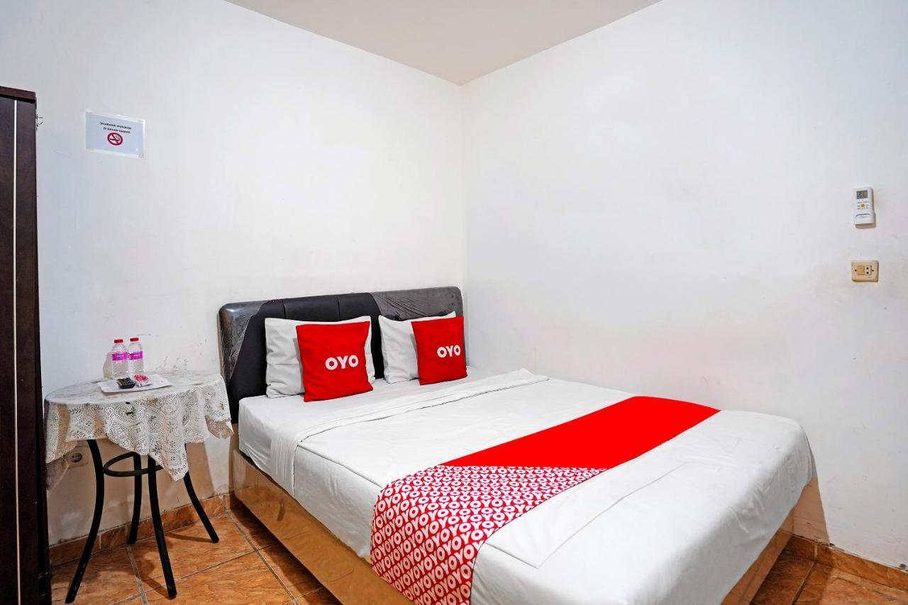Oyo 91390 Kost Grand Royal Elite Hotel Surabaya Ngoại thất bức ảnh