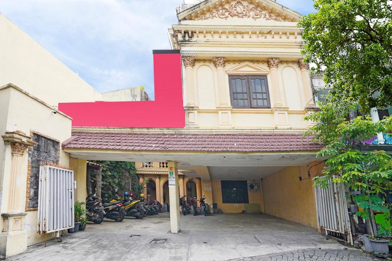 Oyo 91390 Kost Grand Royal Elite Hotel Surabaya Ngoại thất bức ảnh