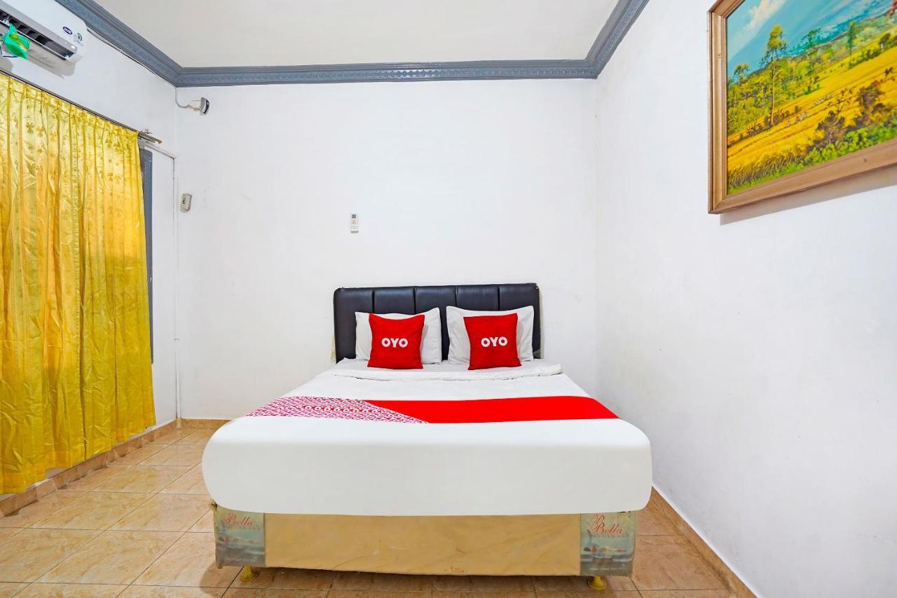 Oyo 91390 Kost Grand Royal Elite Hotel Surabaya Ngoại thất bức ảnh