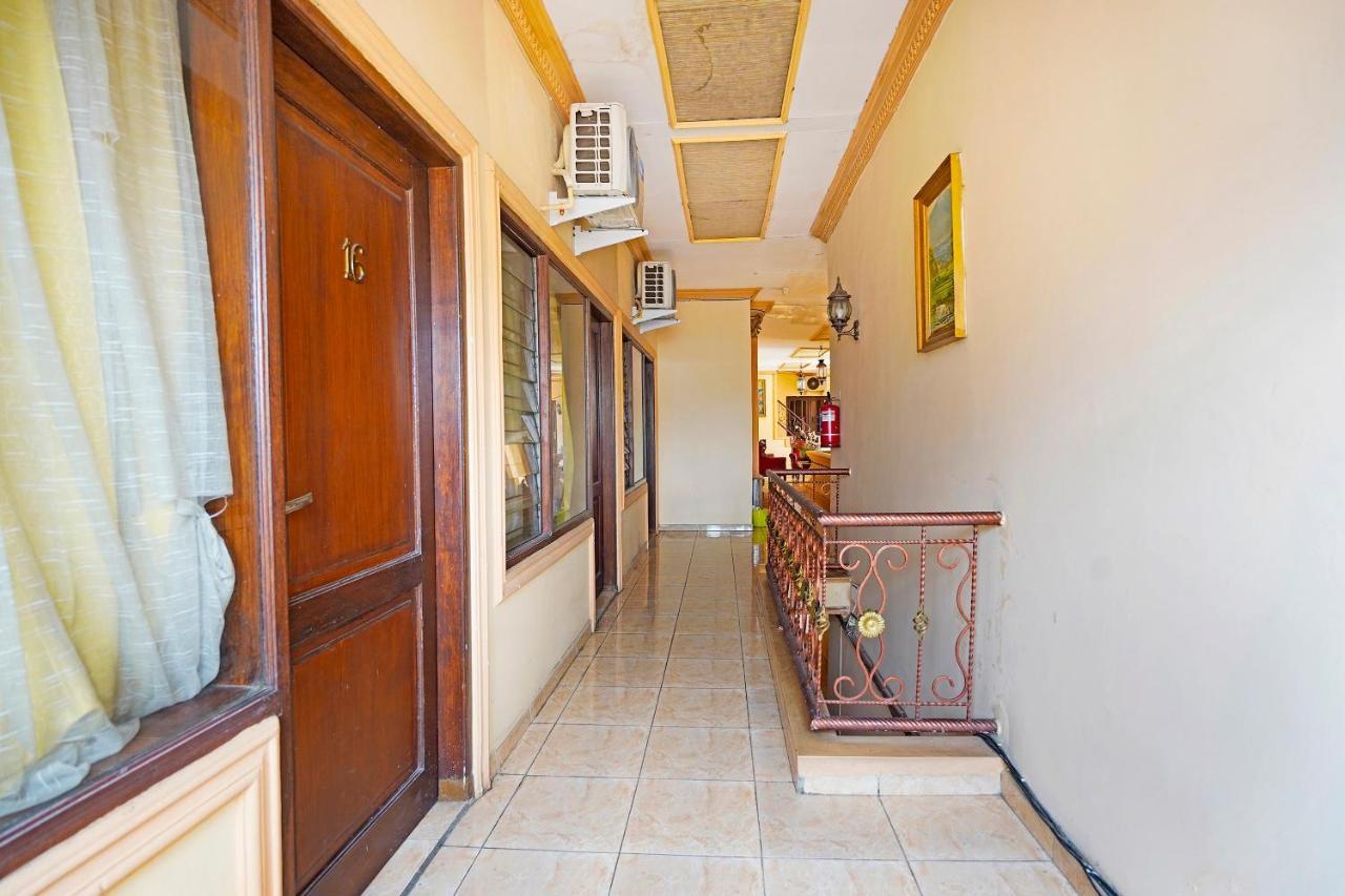 Oyo 91390 Kost Grand Royal Elite Hotel Surabaya Ngoại thất bức ảnh